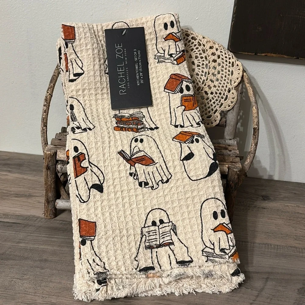 1 SET LEFT! NWT RACHEL ZOE GHOST READING BOOK KITCHEN TOWELS SET OF 3 NWT